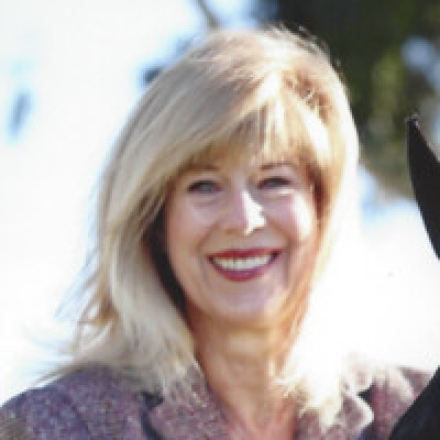 Tanya Young portrait_LinkedIn